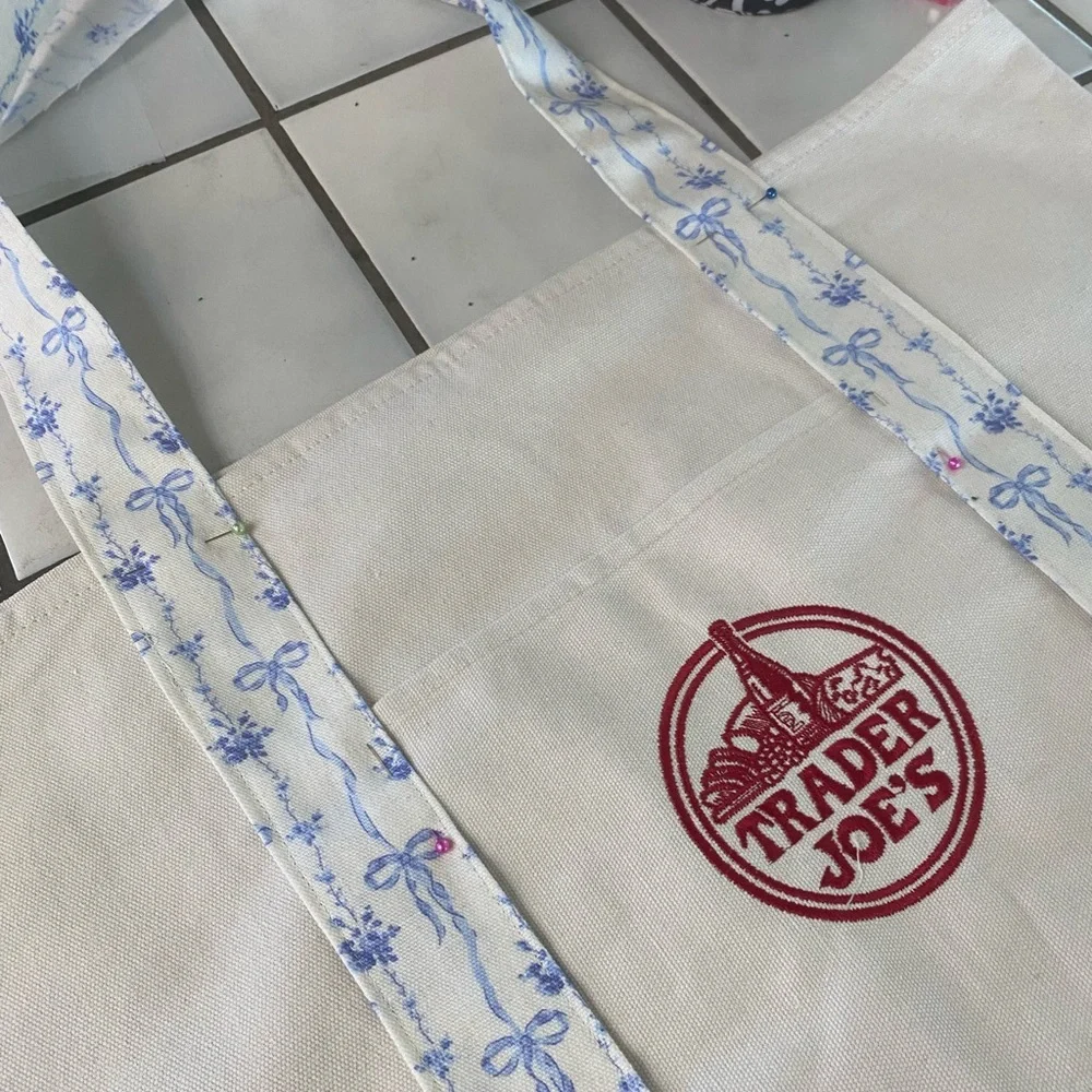Custom Trader Joe's White and Blue Bow Tote Shopping Bag - Picture 4 of 4